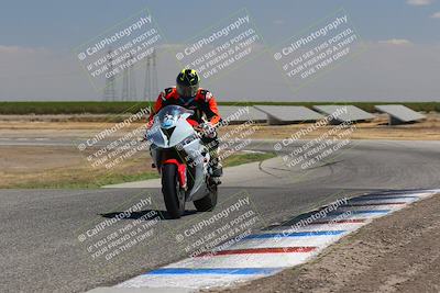 media/Sep-04-2023-Lets Ride (Mon) [[34443f911e]]/B Group/1220pm (Wheelie Bump)/